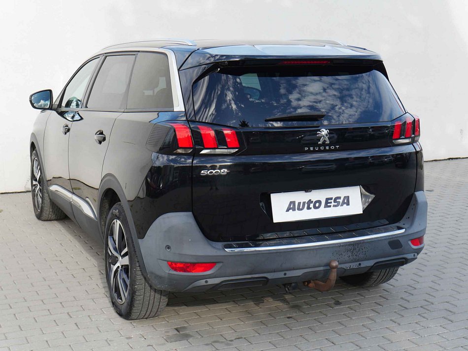 Peugeot 5008 1.2PT Allure