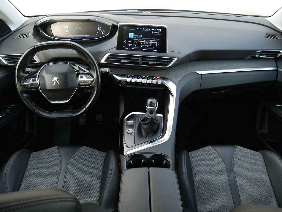 Peugeot 5008 1.2PT Allure