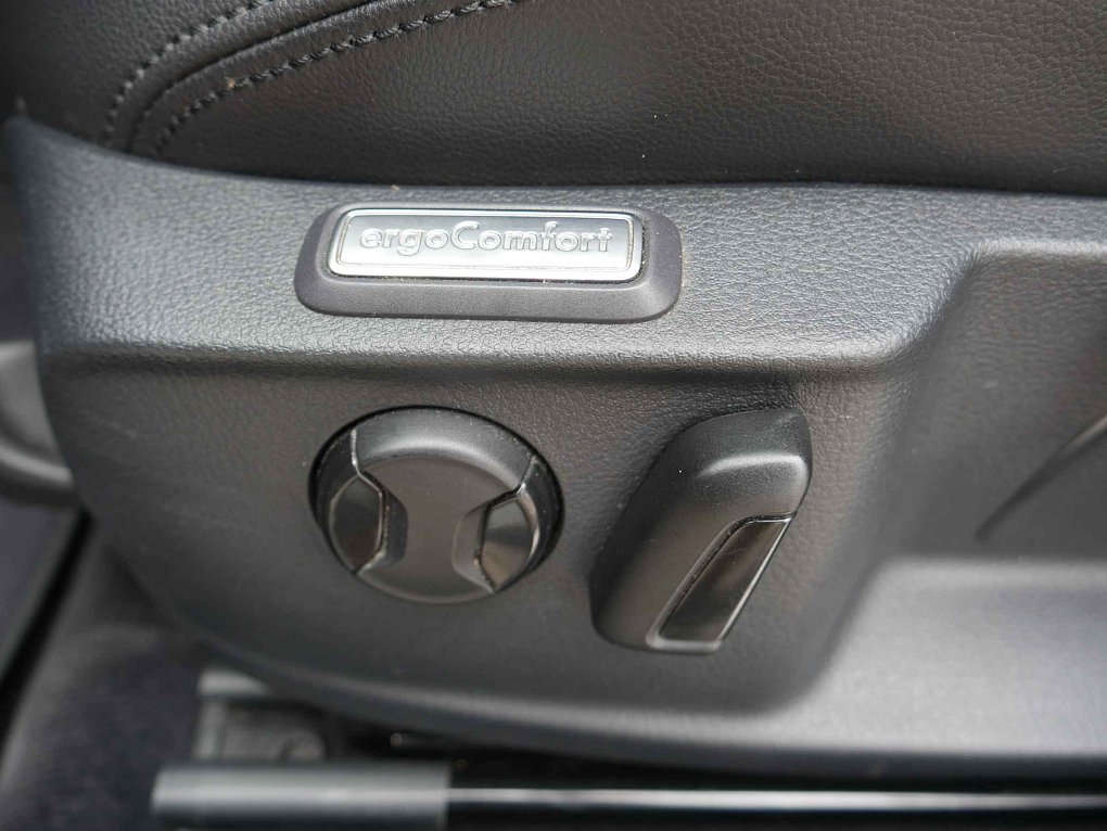 Volkswagen Passat 2.0TDi 