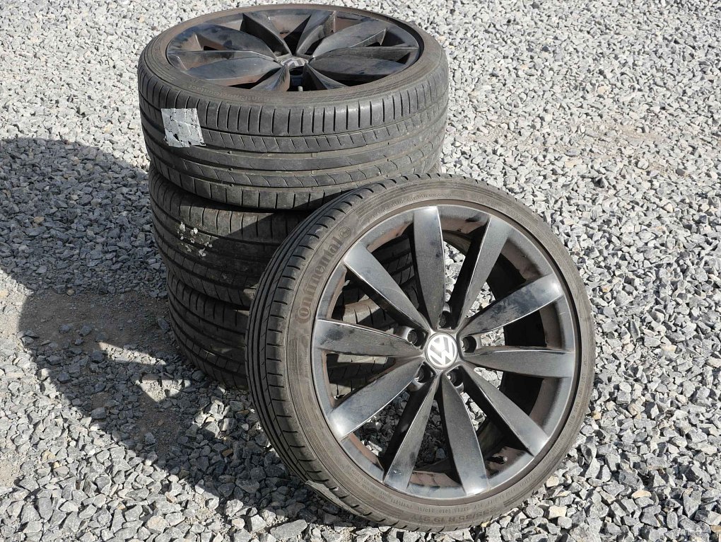 Volkswagen Scirocco 2.0 TSi 