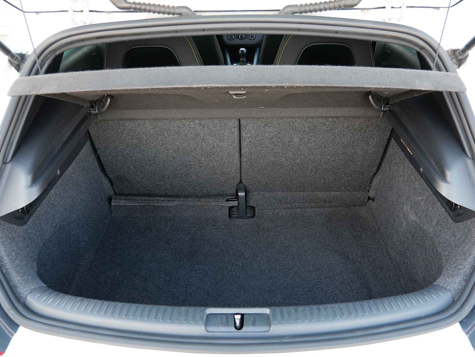 Volkswagen Scirocco 2.0 TSi 