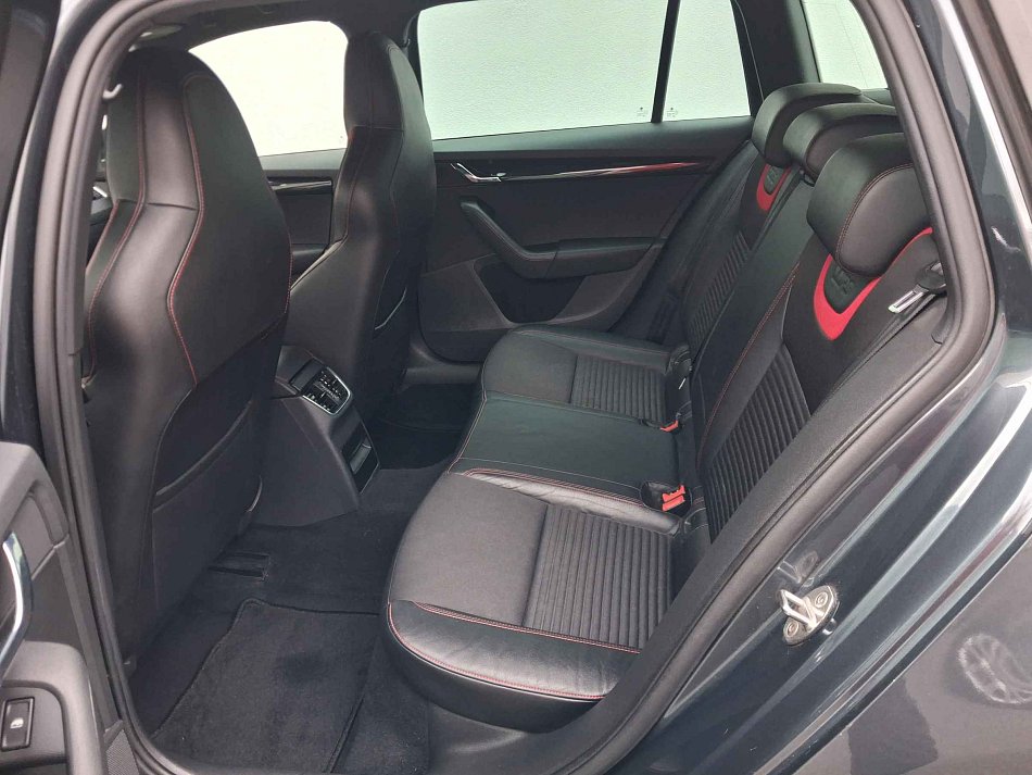Škoda Octavia III 2.0 TDi RS