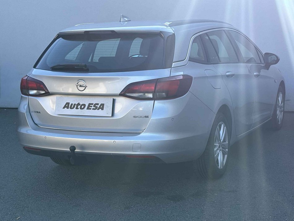 Opel Astra 1.6CDTi 