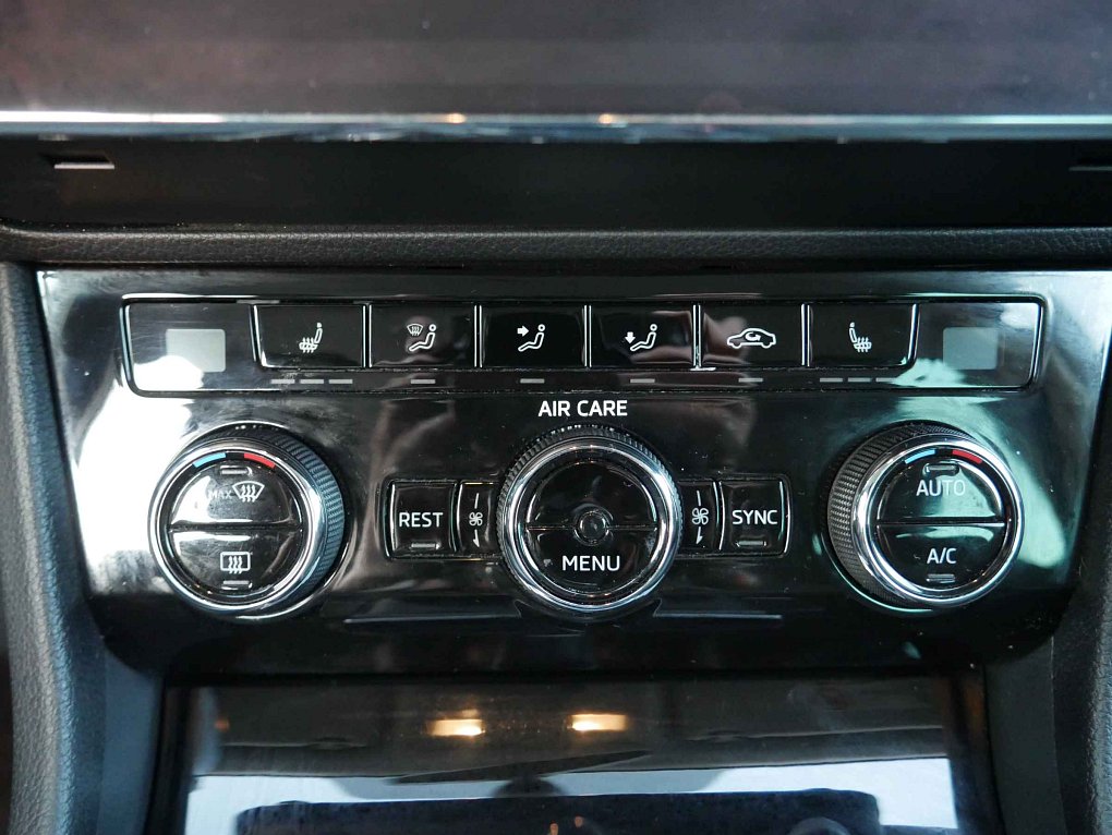 Škoda Superb III 2.0 TDi 