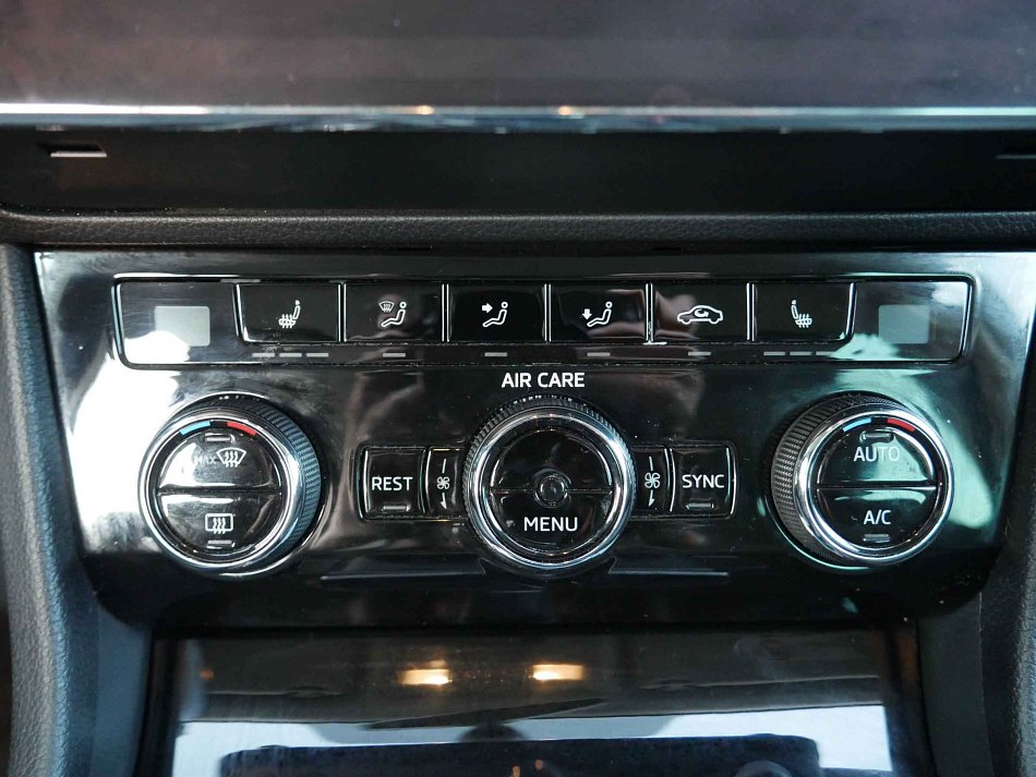 Škoda Superb III 2.0 TDi 