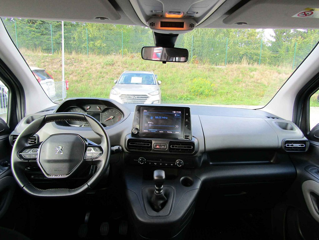 Peugeot Rifter 1.2T 