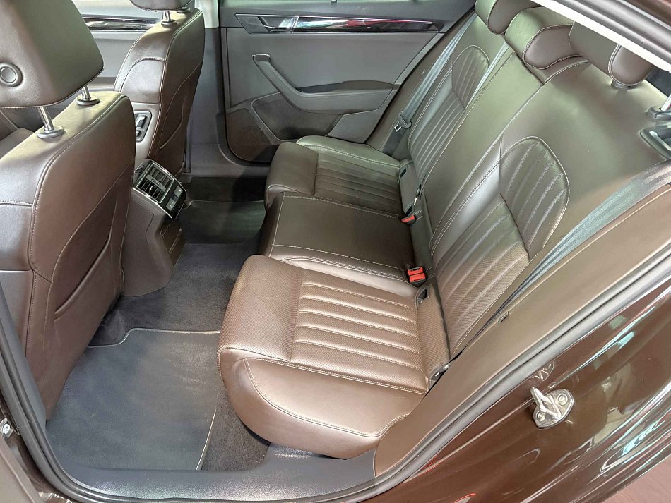 Škoda Superb III 2.0 TDi L&K 4x4