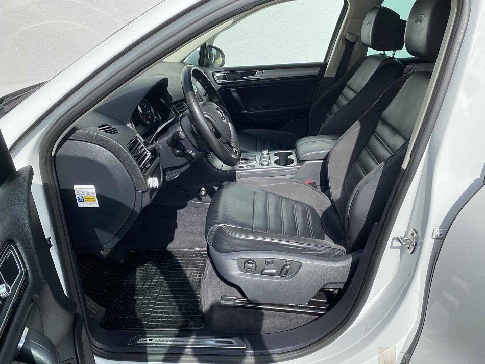 Volkswagen Touareg 3.0TDi  4x4