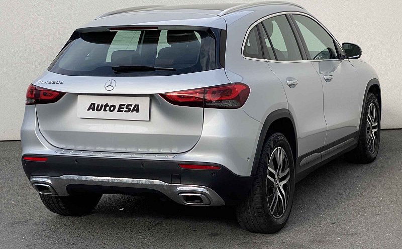 Mercedes-Benz GLA 2.0 D
