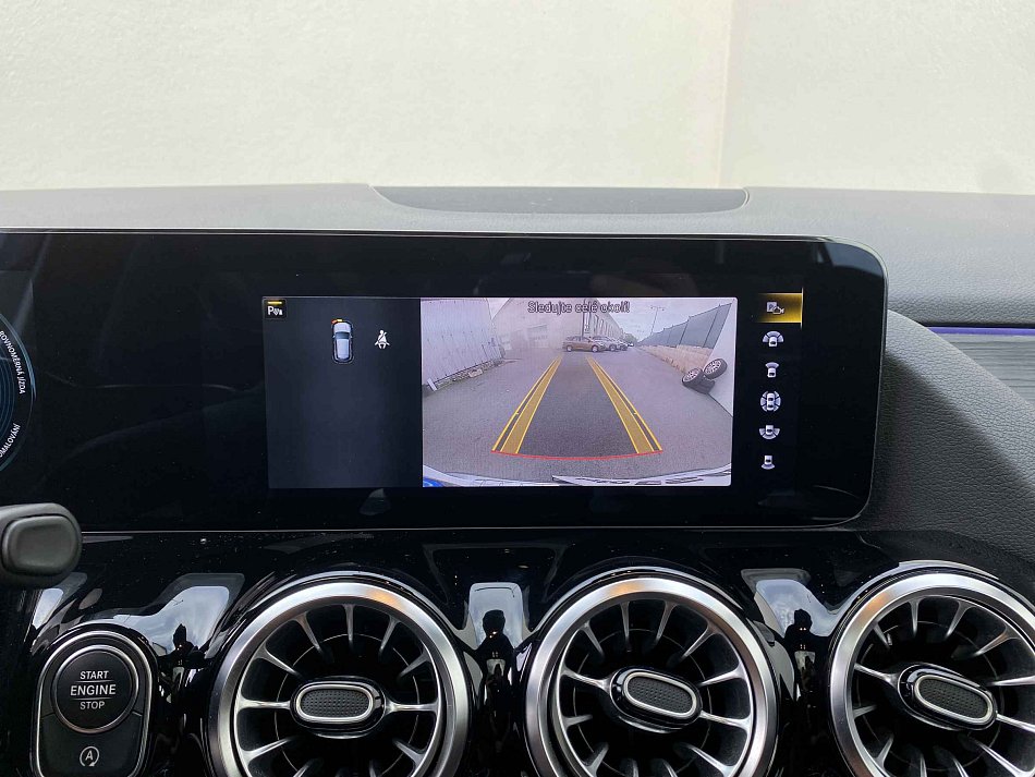 Mercedes-Benz GLA 2.0 D  220d
