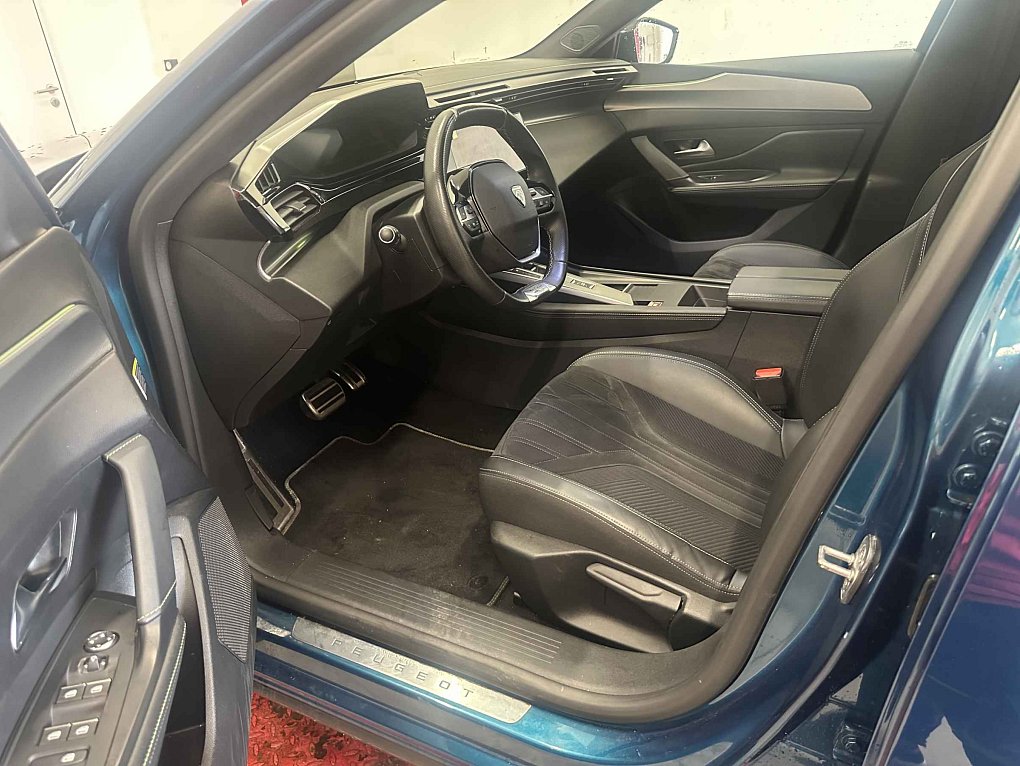 Peugeot 408 1.2 PT 