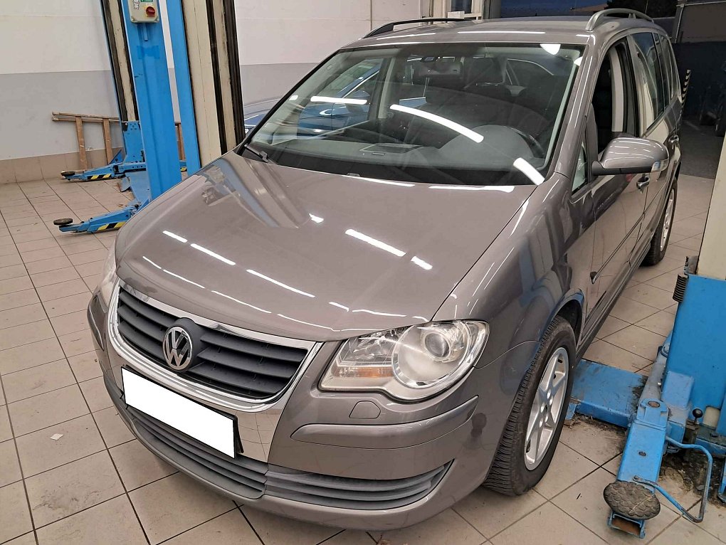 Volkswagen Touran 1.4 i 