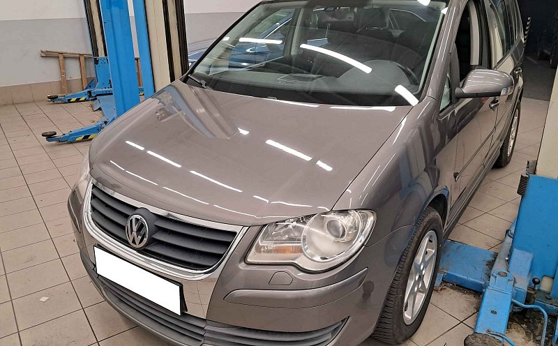 Volkswagen Touran 1.4 i 