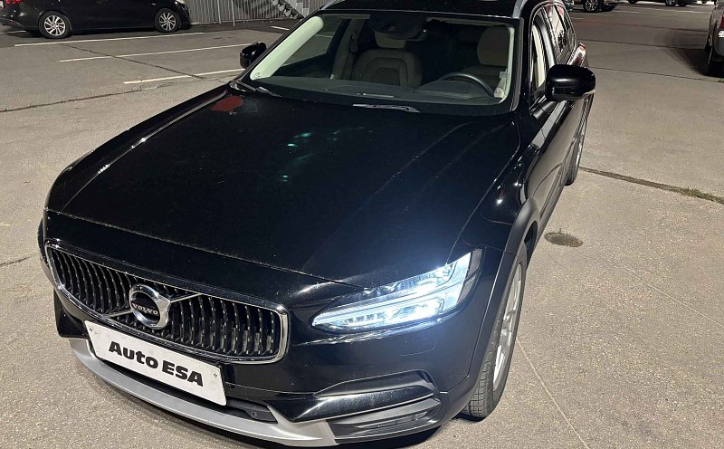 Volvo V90 D5  4x4