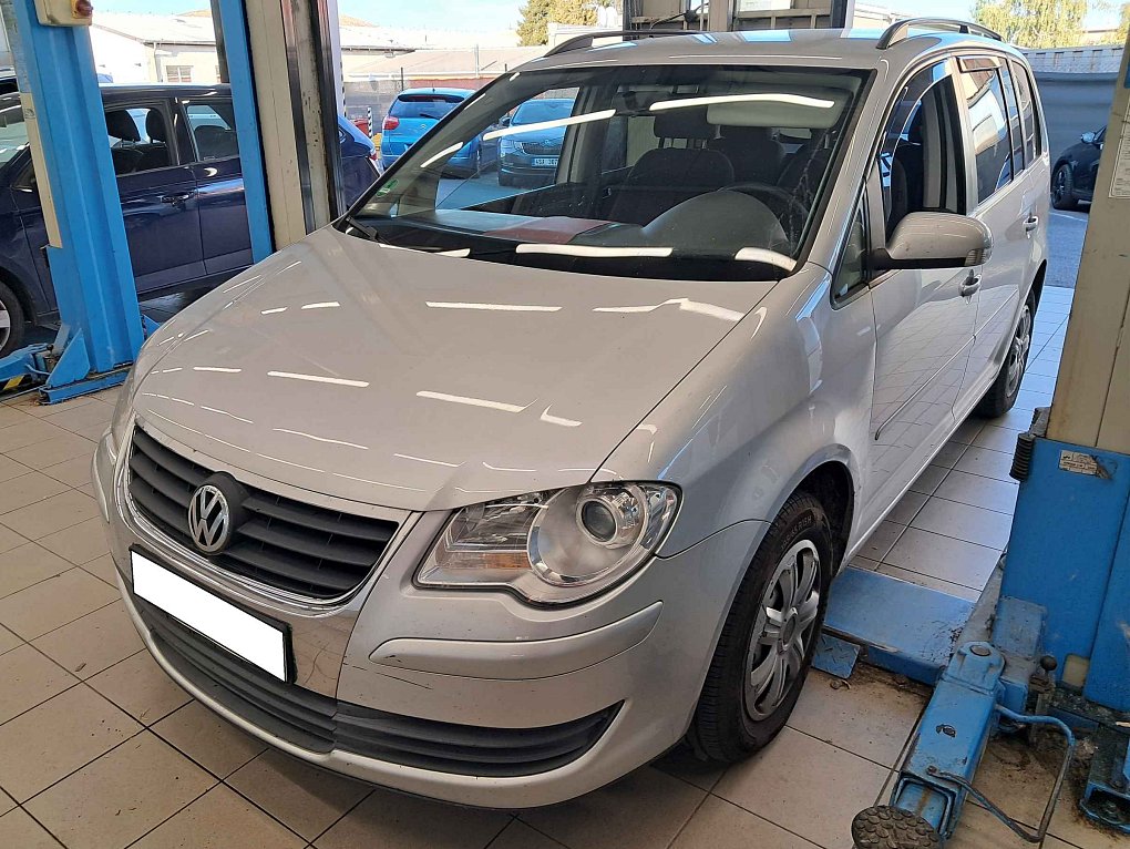 Volkswagen Touran 2.0 i 