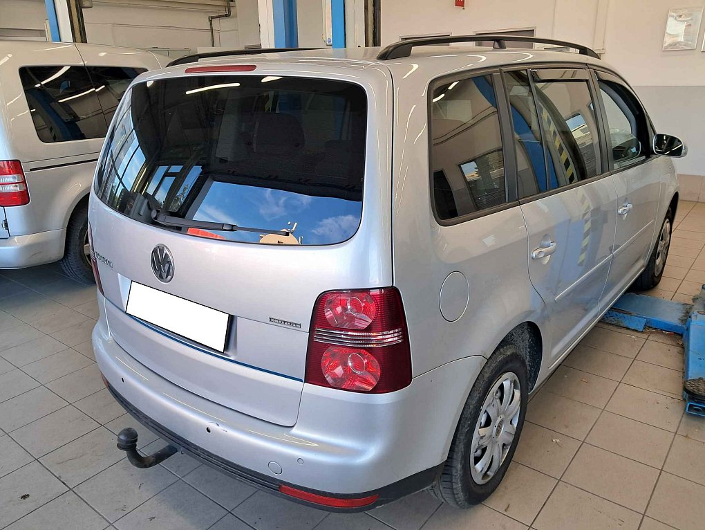 Volkswagen Touran 2.0 i 
