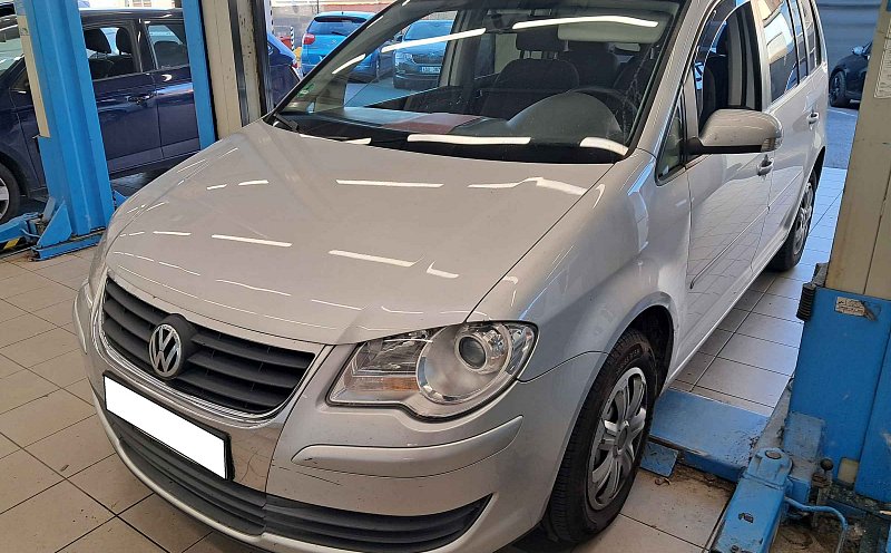 Volkswagen Touran 2.0 i 