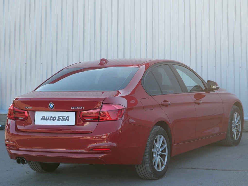 BMW Řada 3 2.0T  320i xDrive