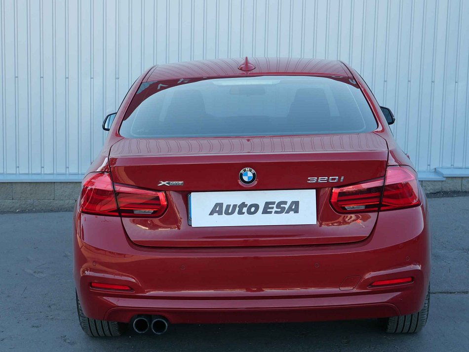 BMW Řada 3 2.0T  320i xDrive