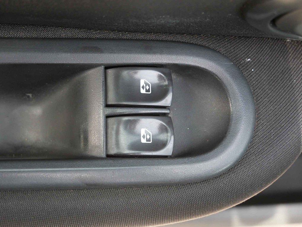 Renault Clio 1.2i 