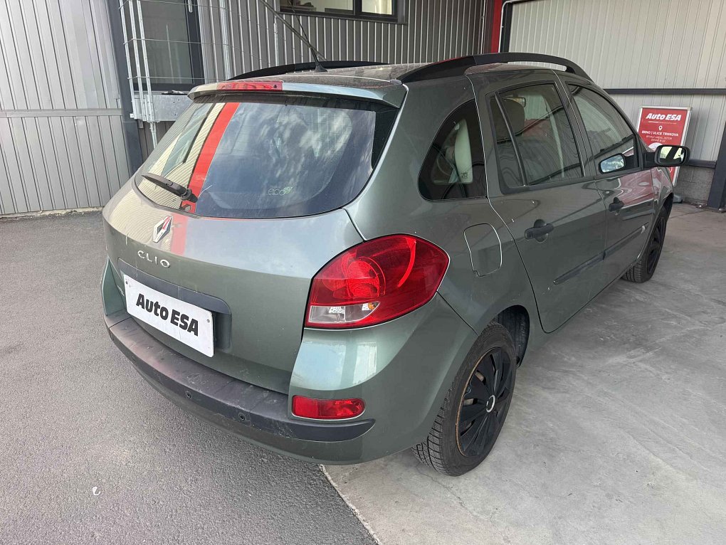 Renault Clio 1.2i 