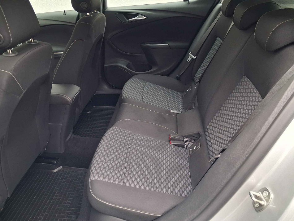 Opel Astra 1.6CTDI 
