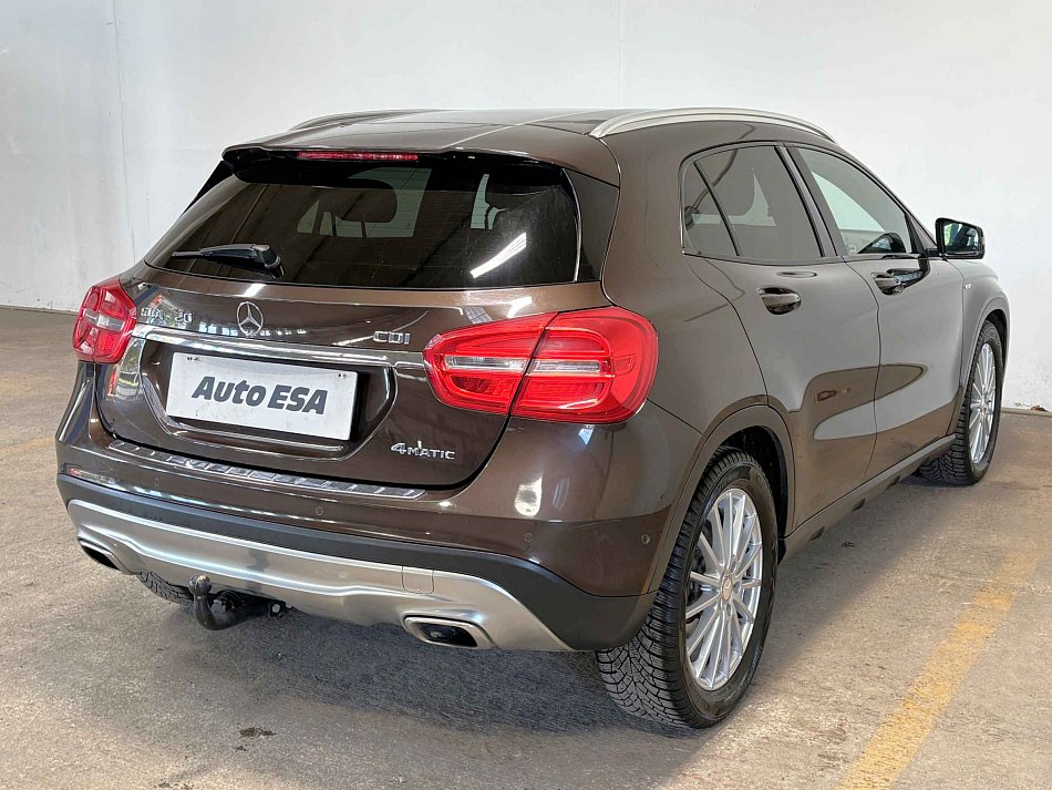 Mercedes-Benz GLA 2.2DCi  4Mat