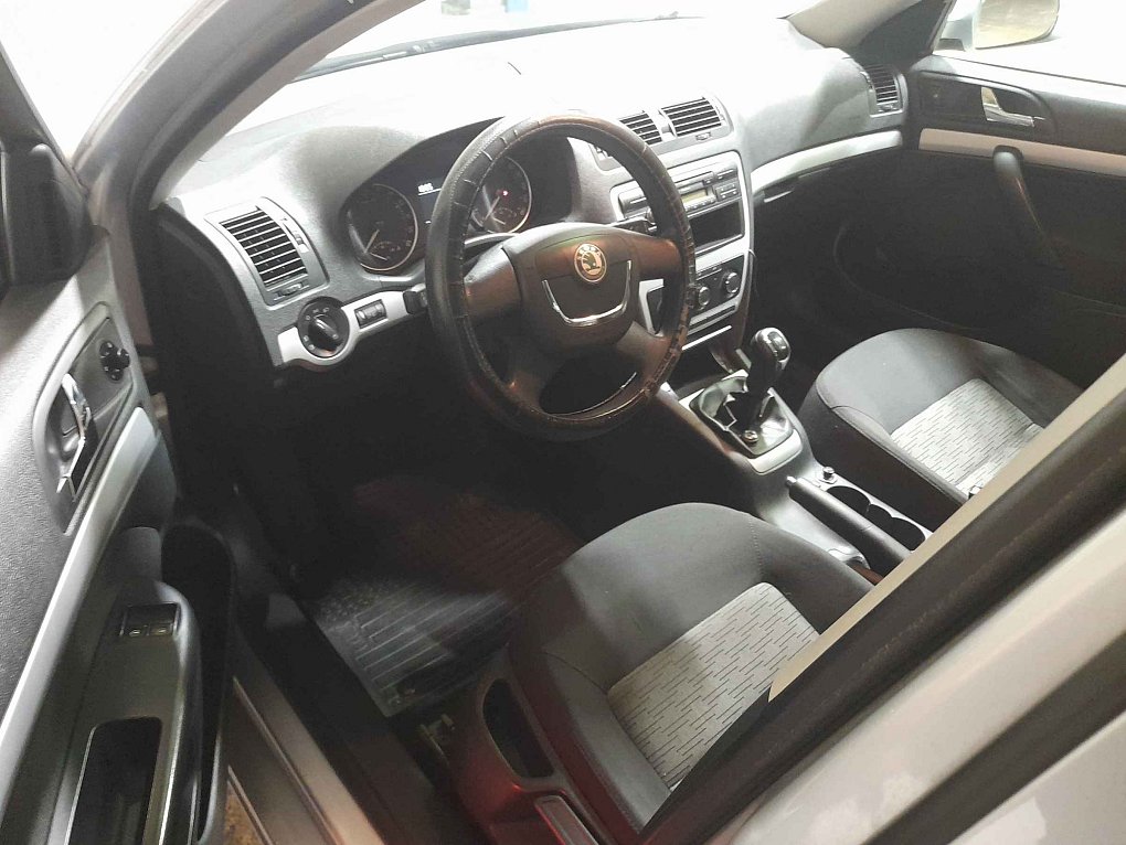 Škoda Octavia II 1.6 