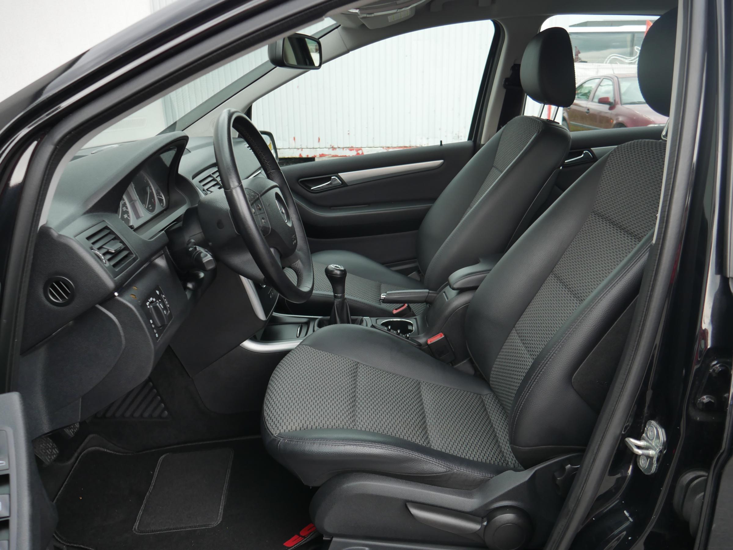 Mercedes-Benz Třída B, 2009 - pohled č. 9