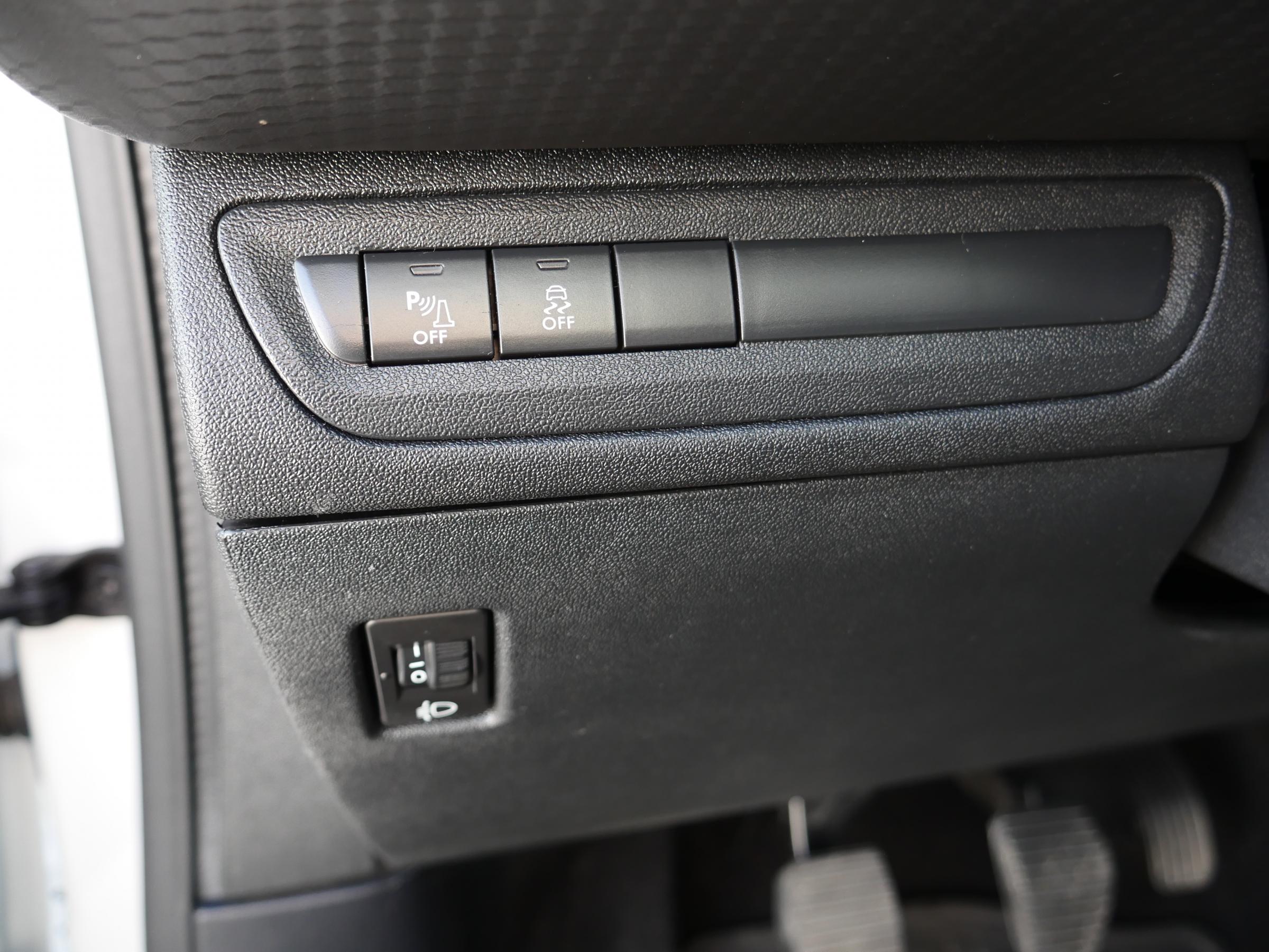 Peugeot 2008, 2016 - pohled č. 16