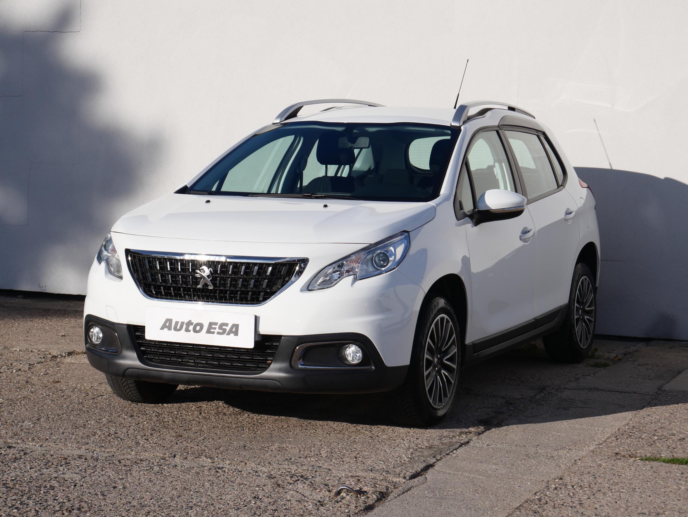 Peugeot 2008, 2016 - pohled č. 3