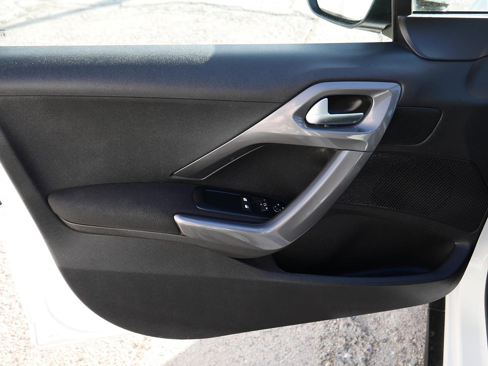 Peugeot 2008 1.2 PT Active