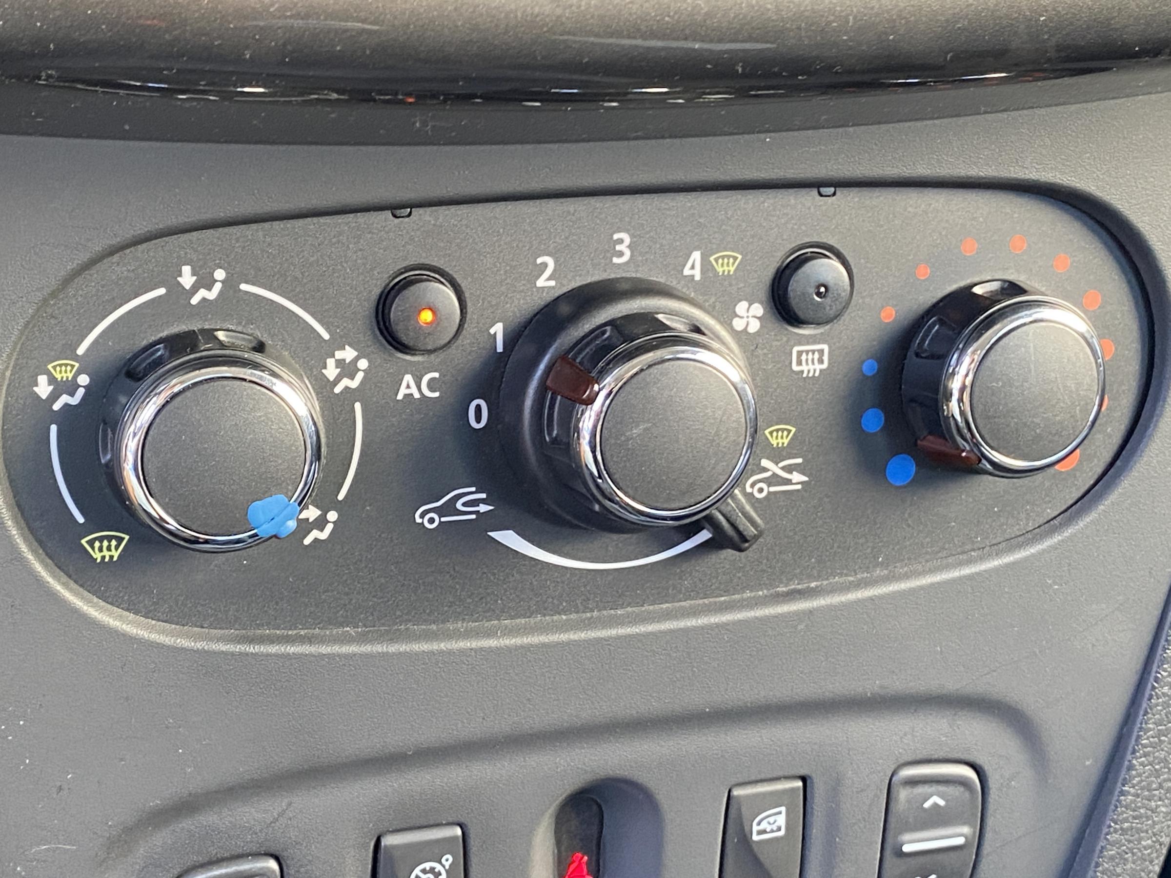 Dacia Sandero, 2013 - pohled č. 14