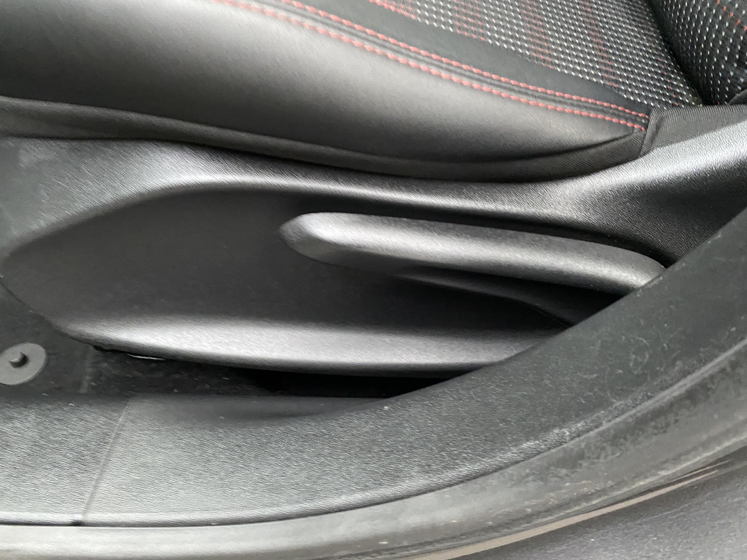 Peugeot 2008, 2016 - pohled č. 14