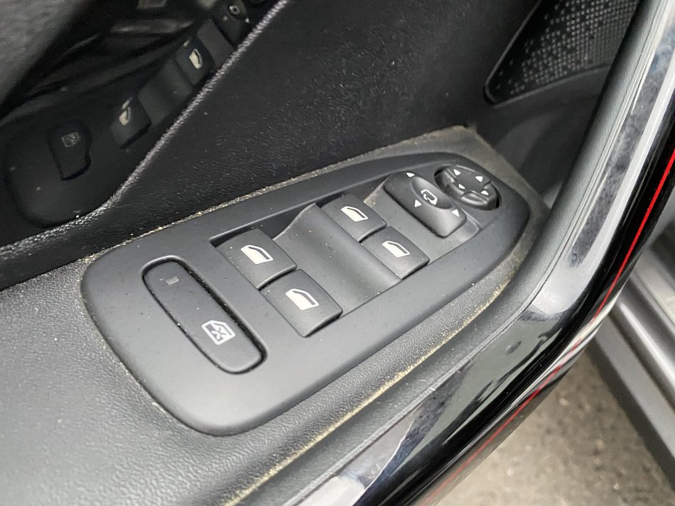 Peugeot 2008 1.2PT GT Line