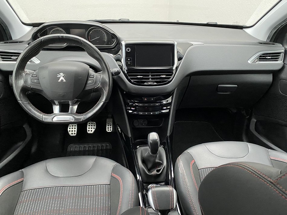 Peugeot 2008 1.2PT GT Line