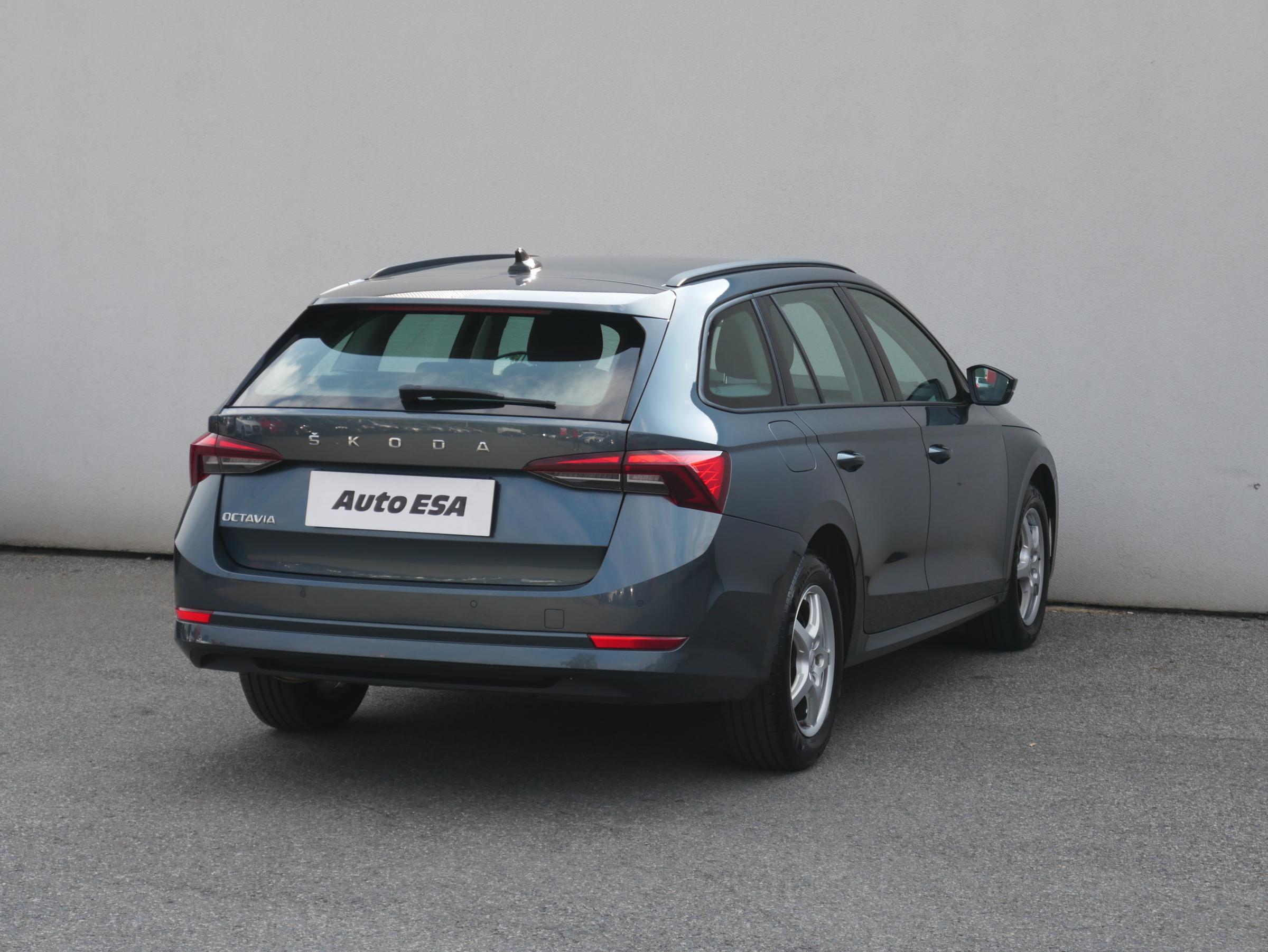 Škoda Octavia IV, 2020 - pohled č. 6