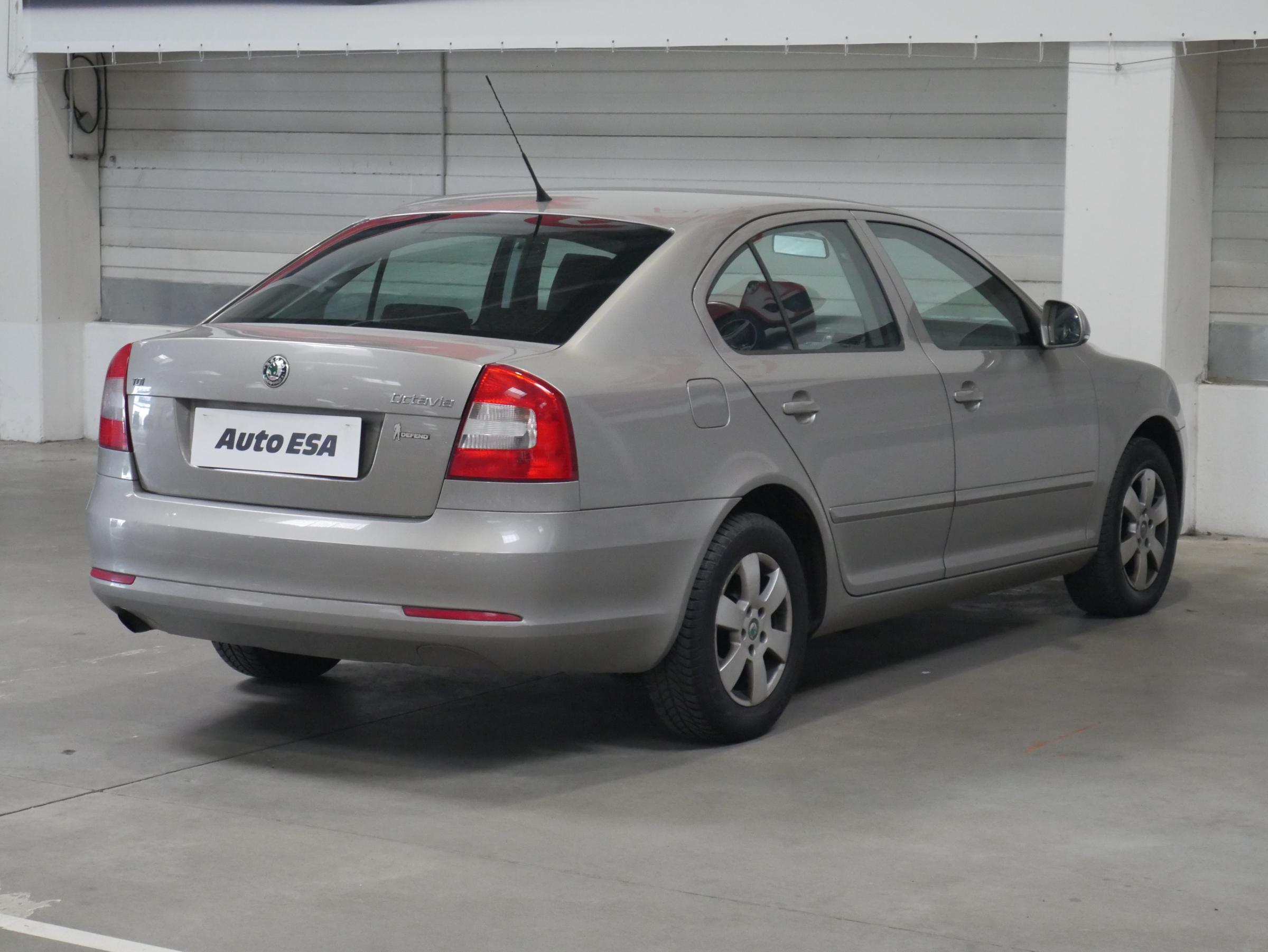 Škoda Octavia, 2011 - pohled č. 4