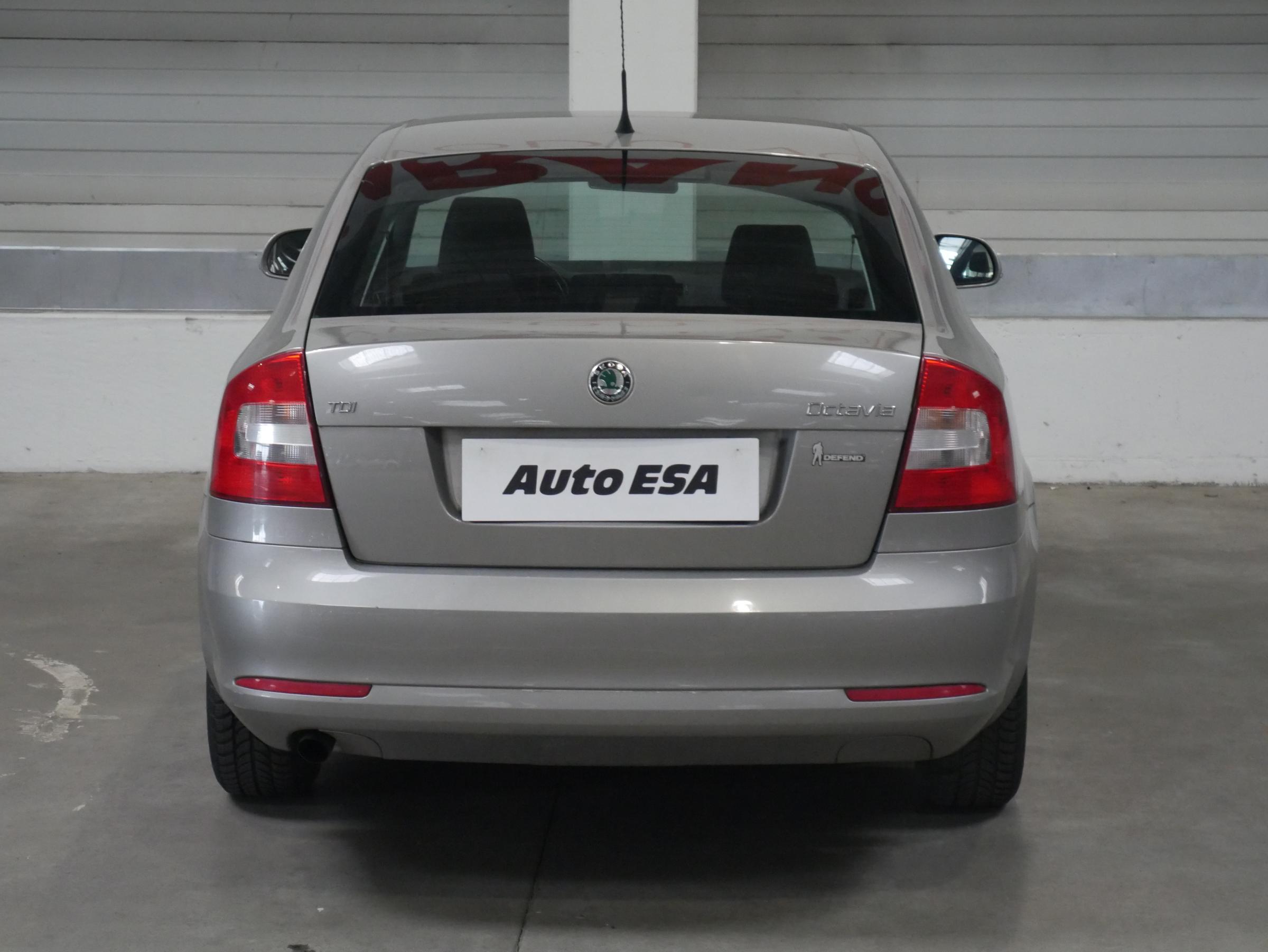 Škoda Octavia, 2011 - pohled č. 5