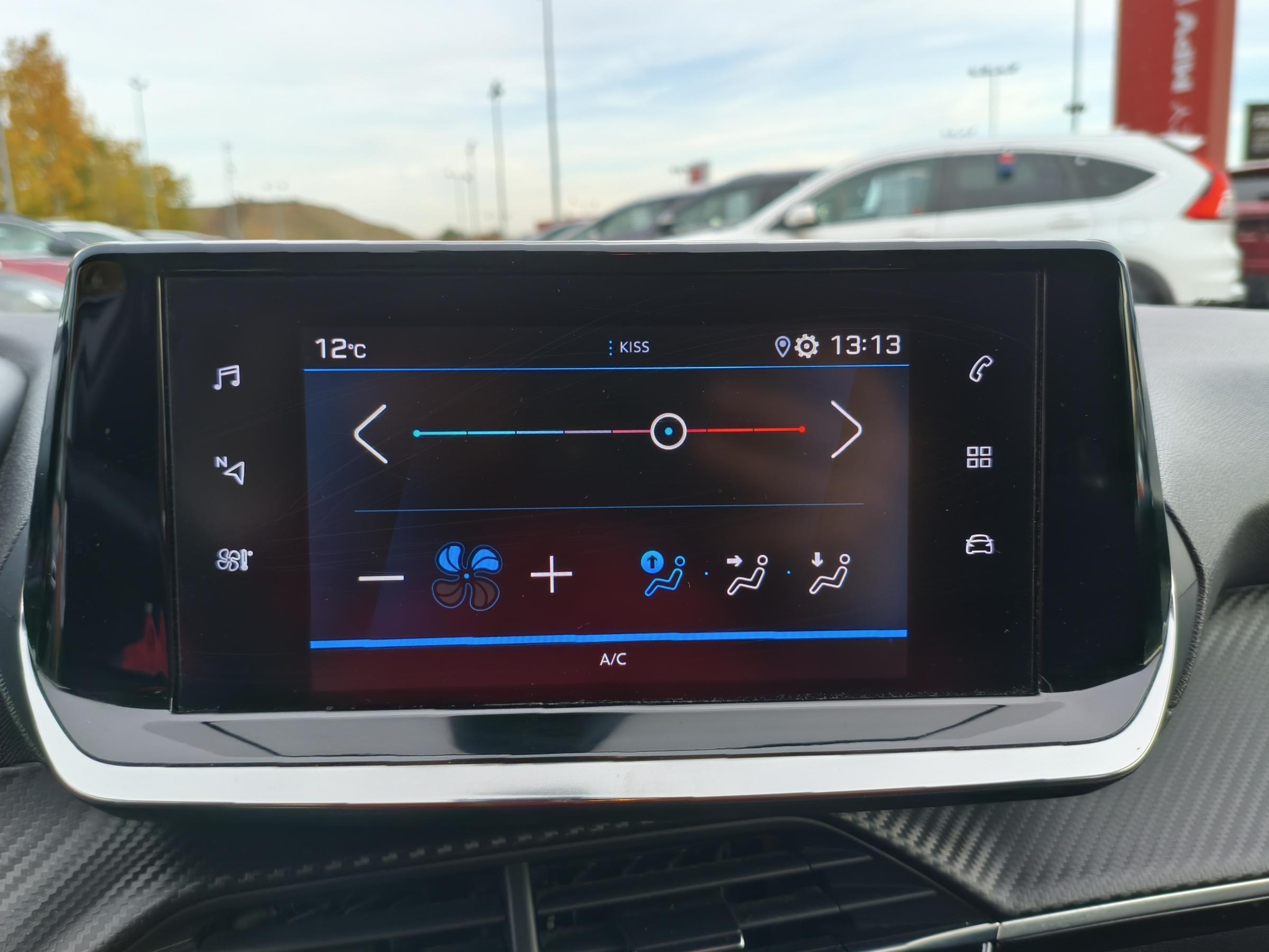 Peugeot 208, 2020 - pohled č. 16