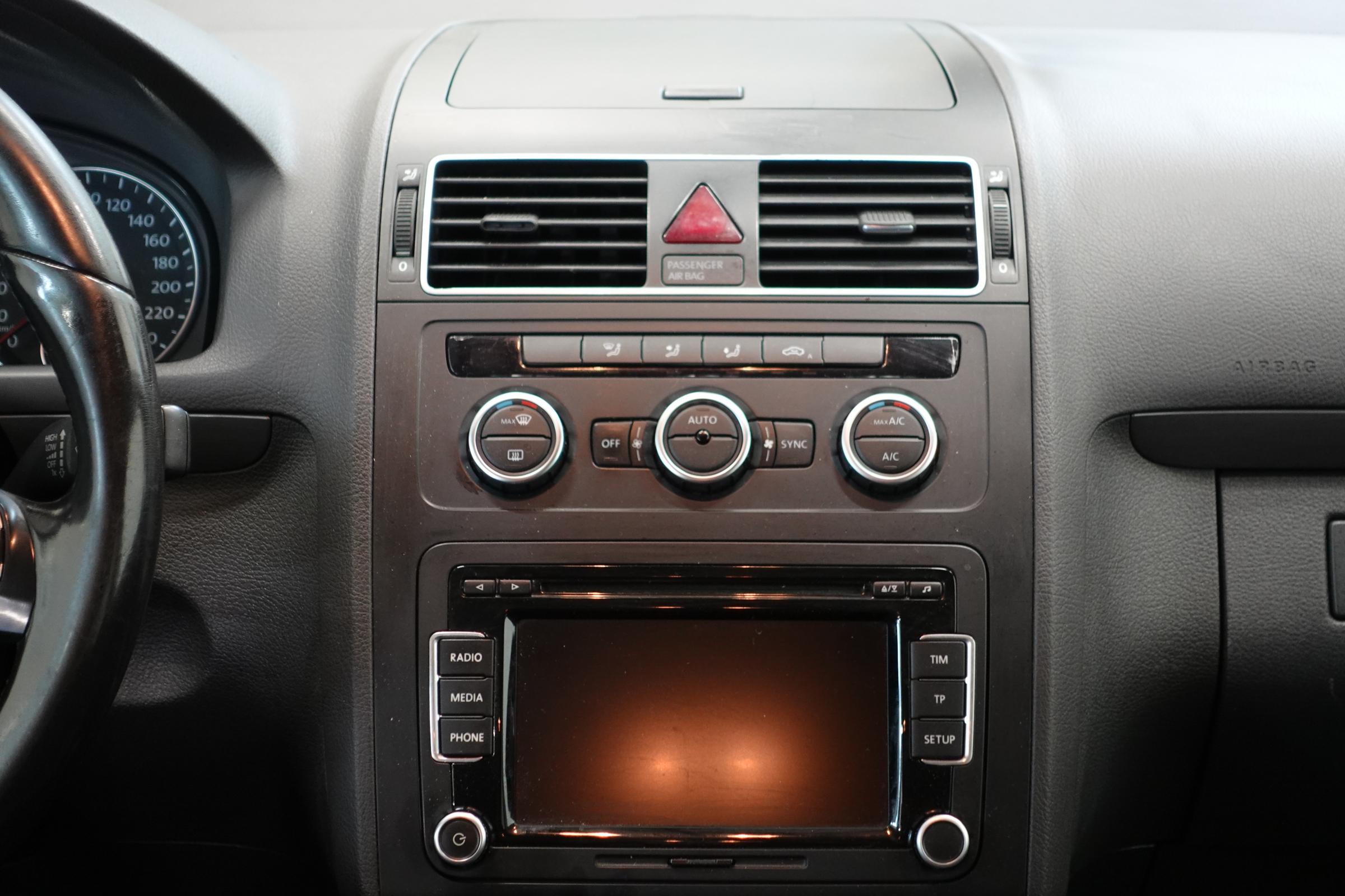 Volkswagen Touran, 2013 - pohled č. 13