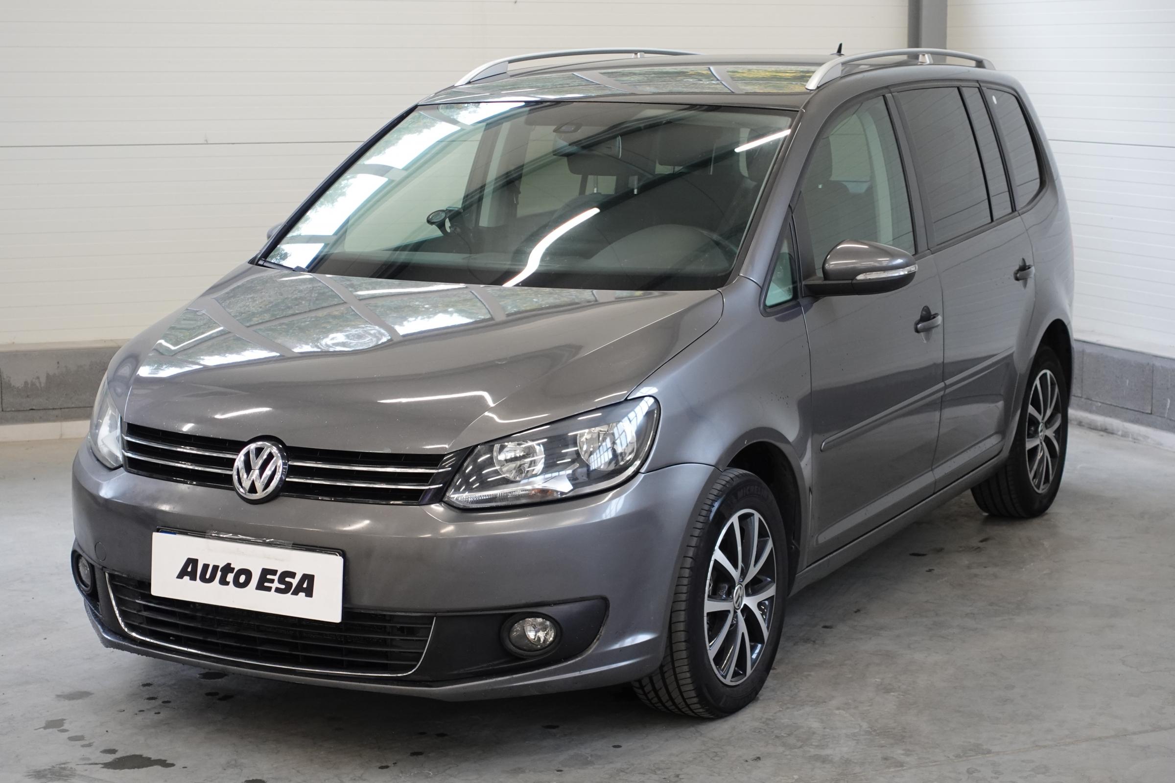 Volkswagen Touran, 2013 - pohled č. 3