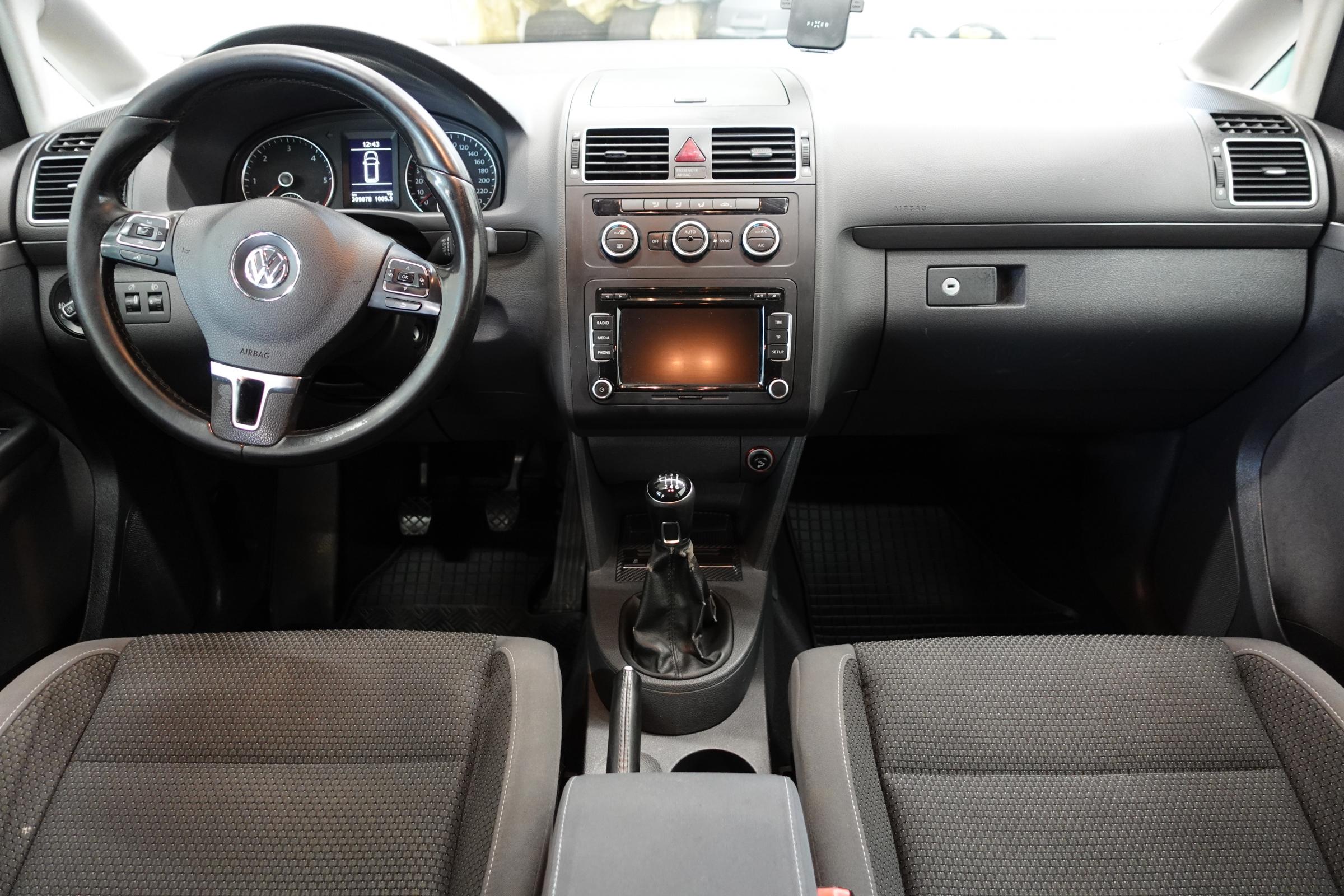 Volkswagen Touran, 2013 - pohled č. 8