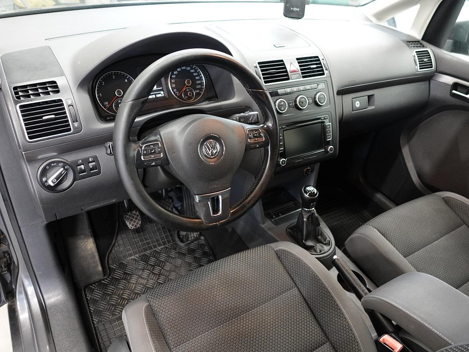 Volkswagen Touran 2.0 TDi 