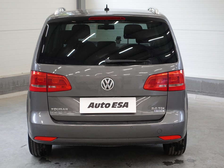 Volkswagen Touran 2.0 TDi 