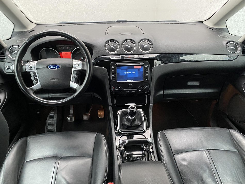 Ford Galaxy 2.0 TDCi Ghia