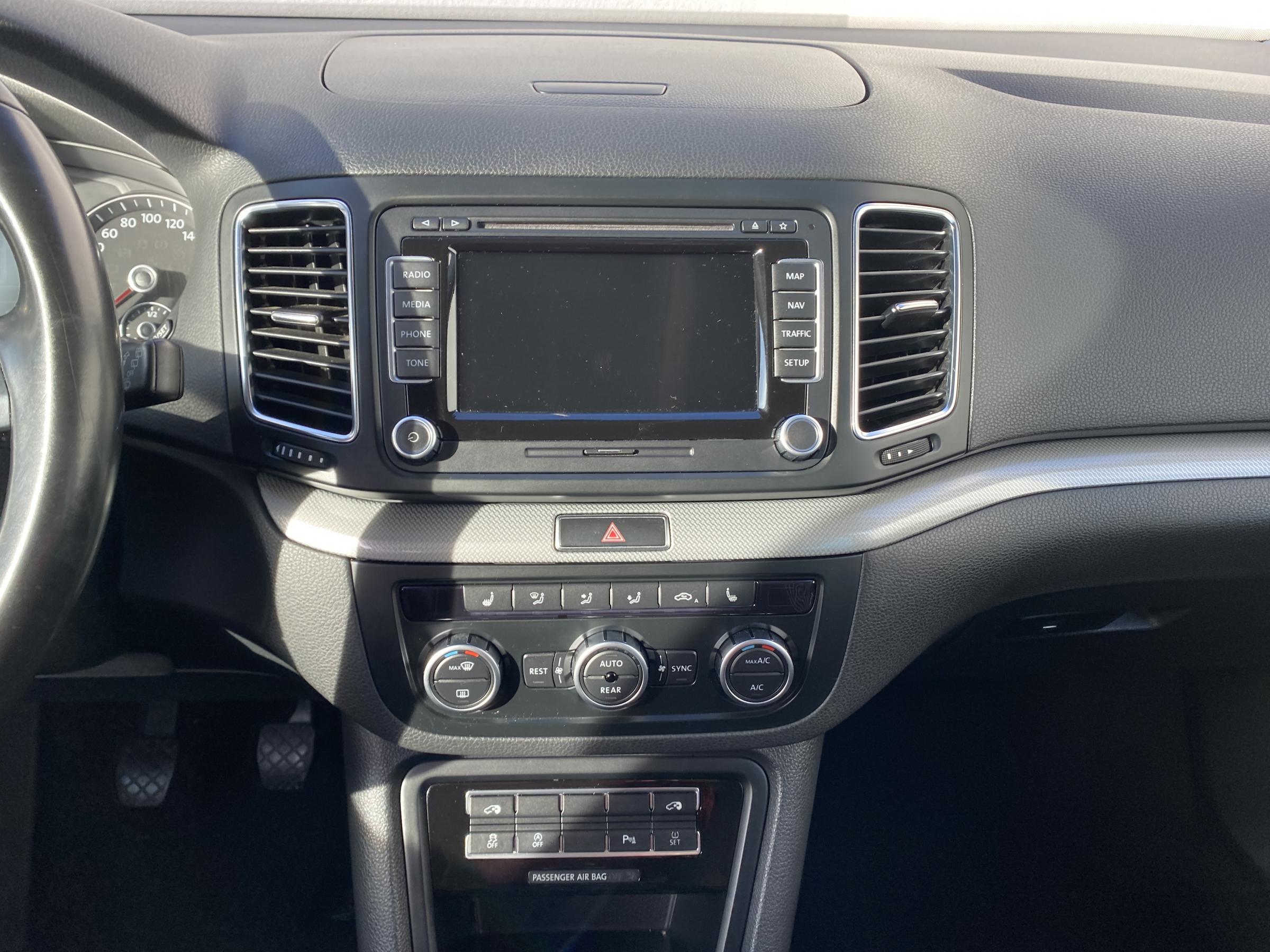 Volkswagen Sharan, 2012 - pohled č. 12