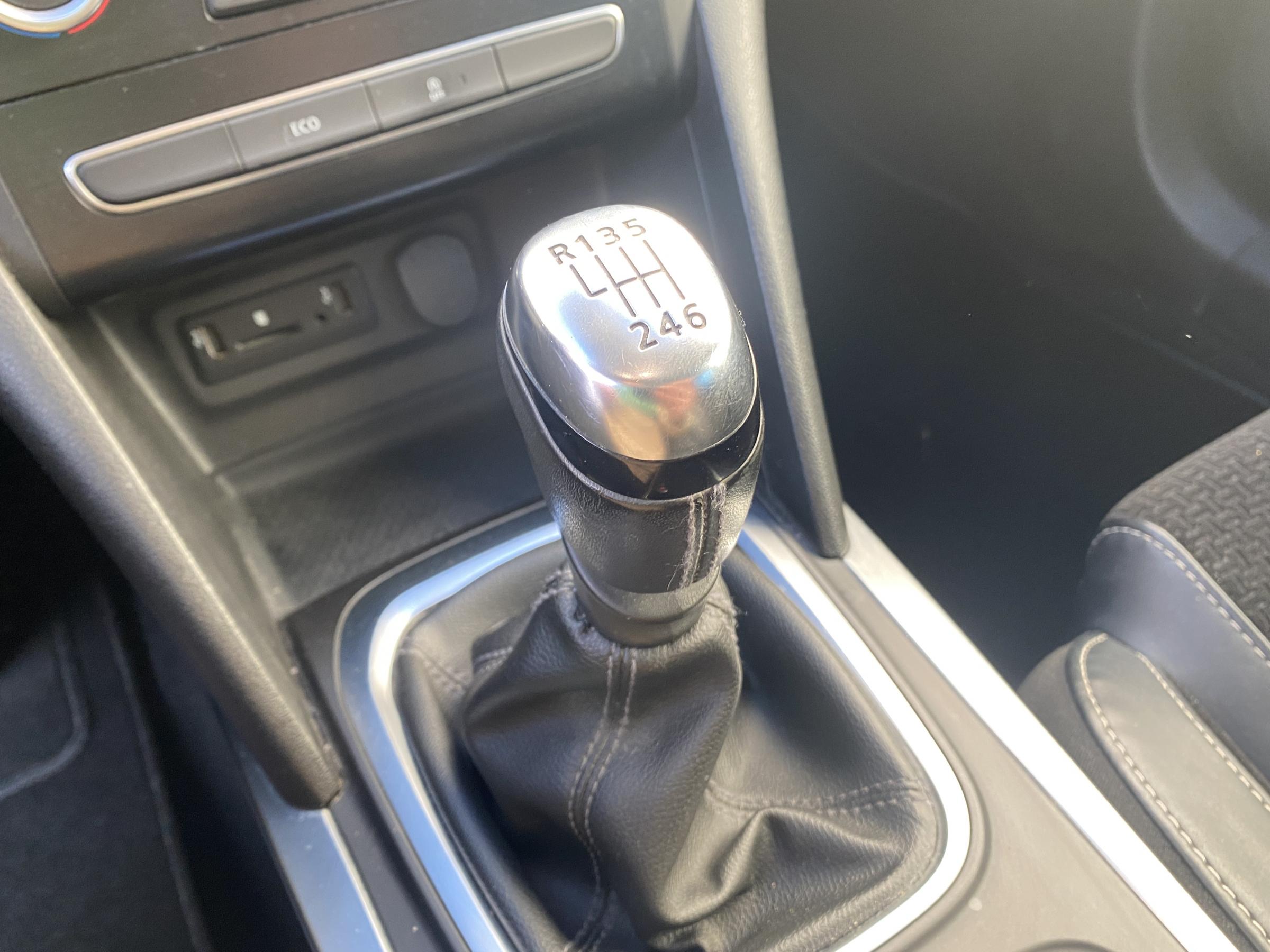 Renault Mégane, 2016 - pohled č. 16