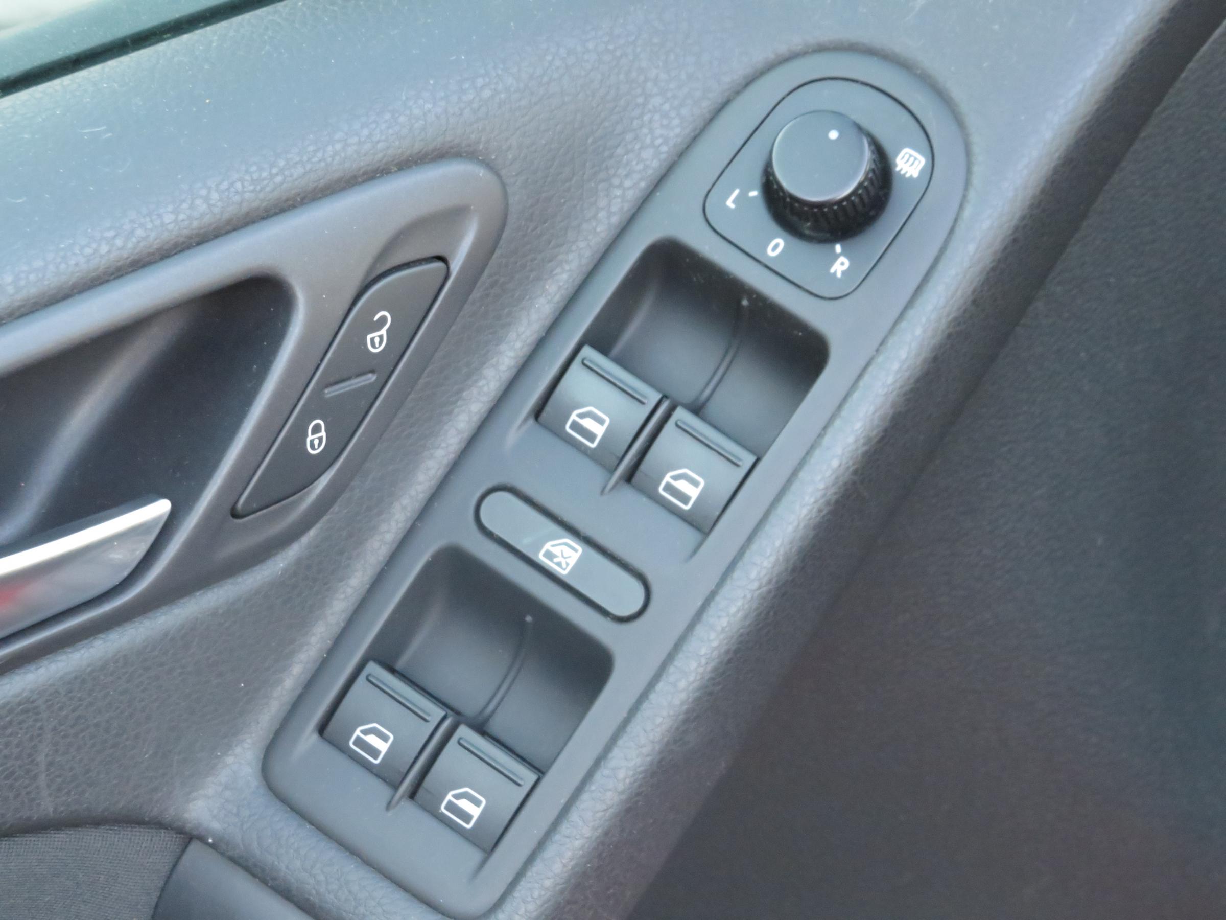 Volkswagen Golf, 2008 - pohled č. 12