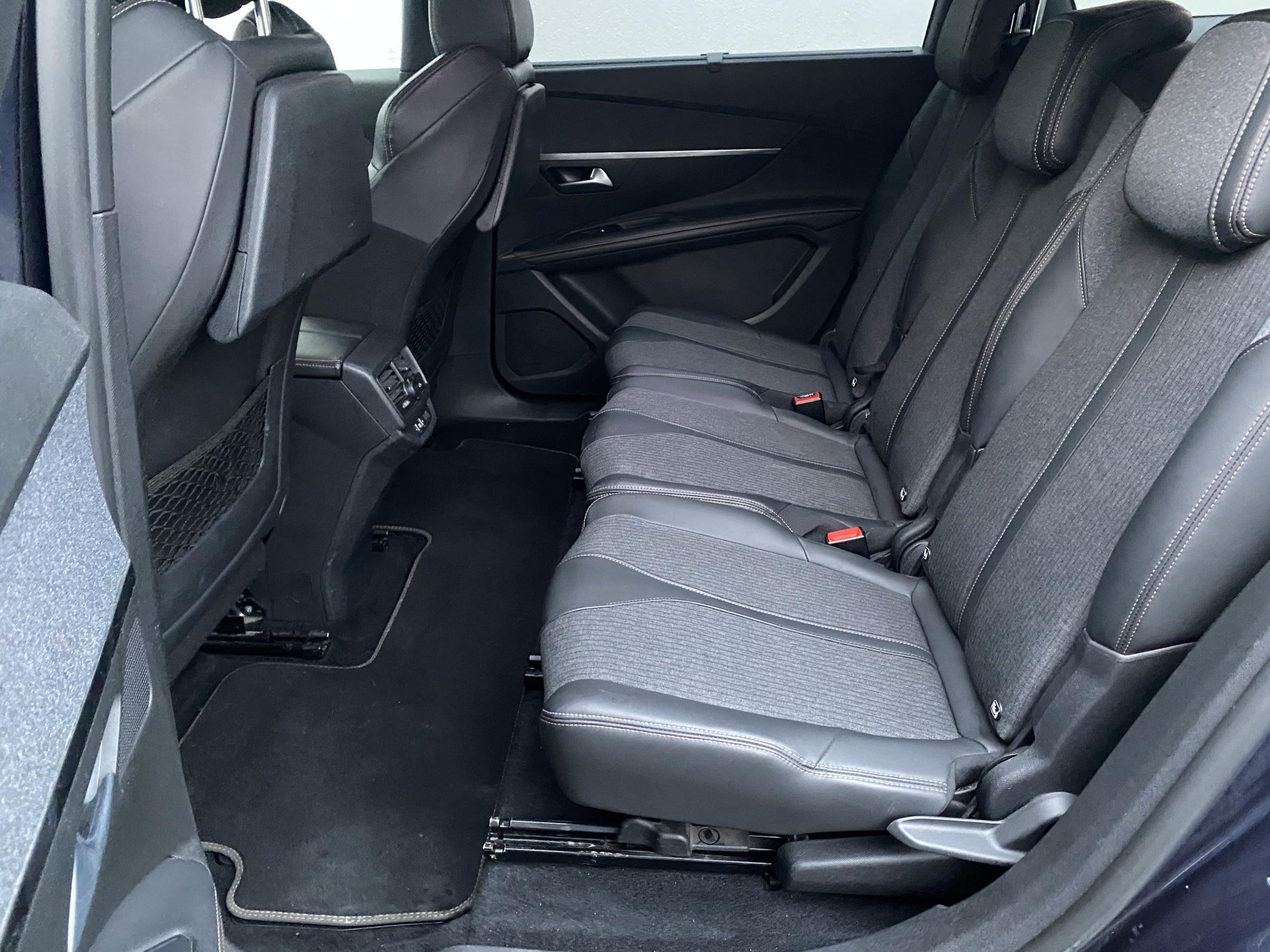 Peugeot 5008, 2018 - pohled č. 10